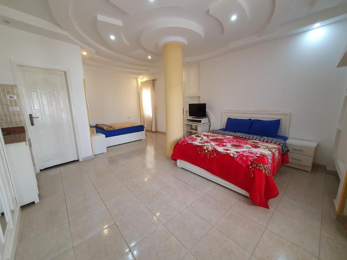 Spring Hotel Луксор Екстериор снимка
