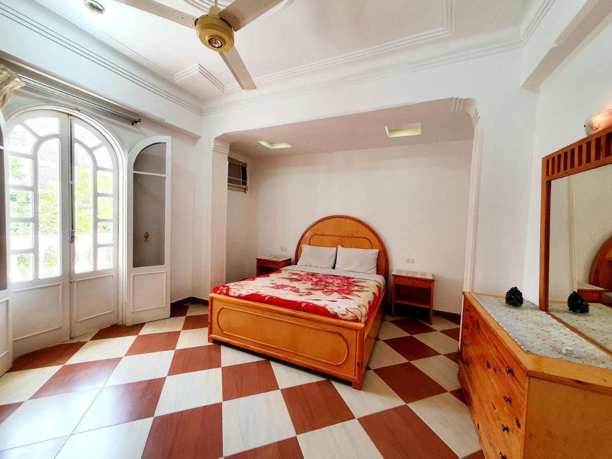 Spring Hotel Луксор Екстериор снимка