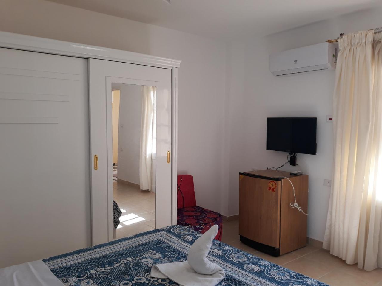 Spring Hotel Луксор Екстериор снимка