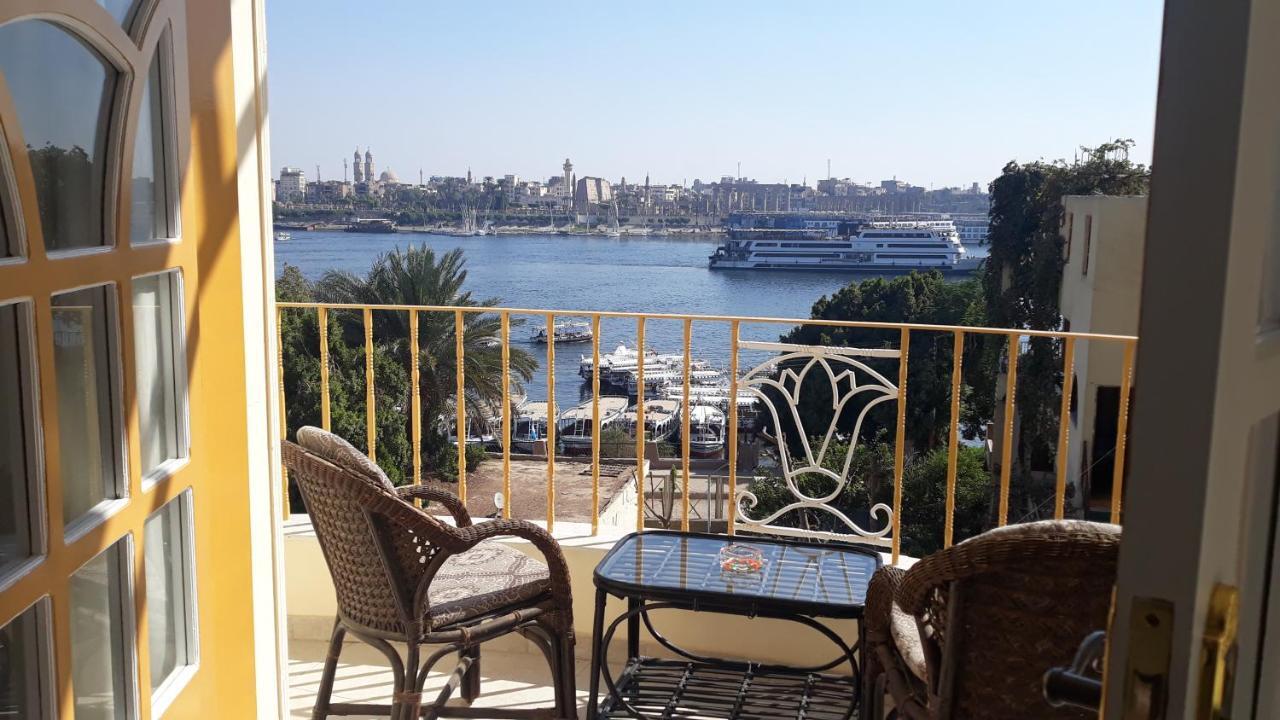 Spring Hotel Луксор Екстериор снимка